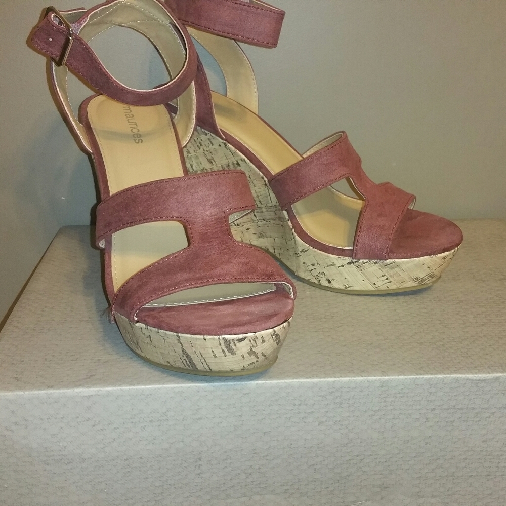 NIB MAURICE'S WEDGE SANDALS